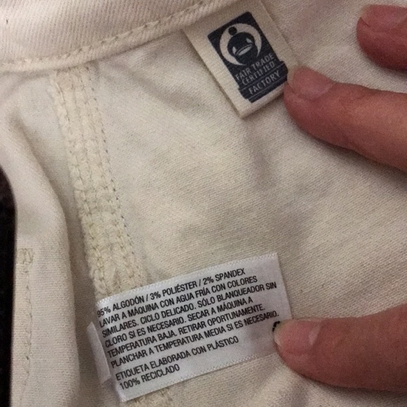 Universal Thread goods co. Size 8 off white shorts with waist tie 💕 - Picture 4 of 4